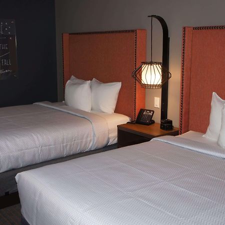 La Quinta By Wyndham Altoona Des Moines Hotel Bagian luar foto