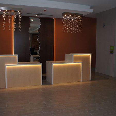 La Quinta By Wyndham Altoona Des Moines Hotel Bagian luar foto
