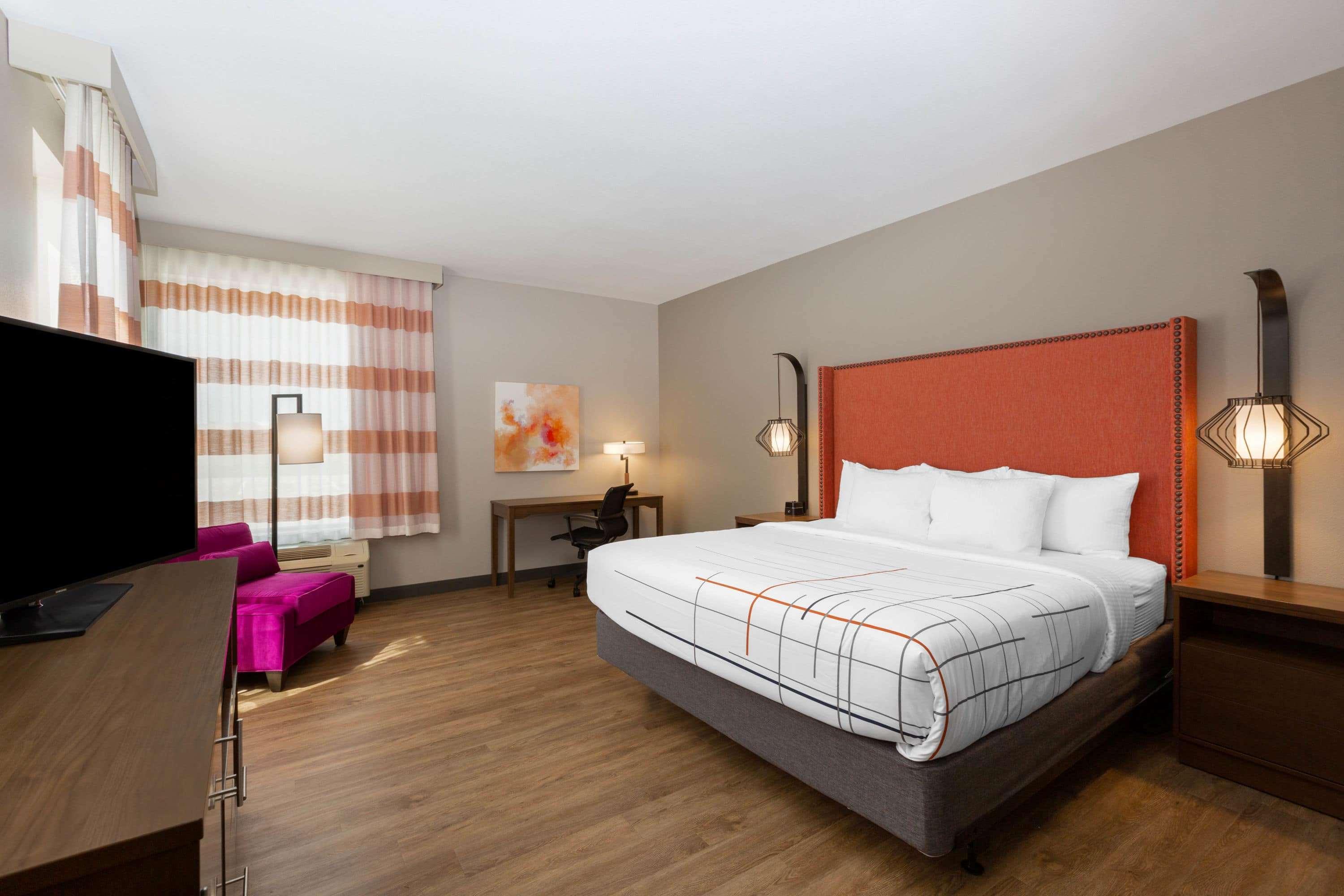 La Quinta By Wyndham Altoona Des Moines Hotel Bagian luar foto